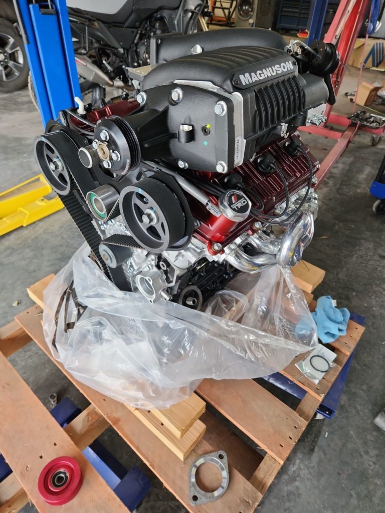 8b2f4927-ec1f-4f73-8aff-72737e956e24.jpg