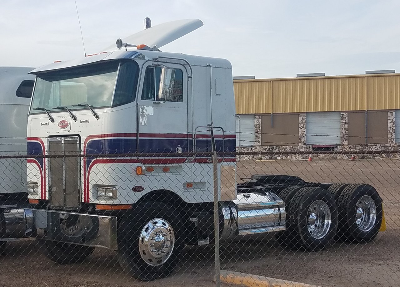 8E2DBED1-BAAB-4593-A212-2C42470BF793.jpg