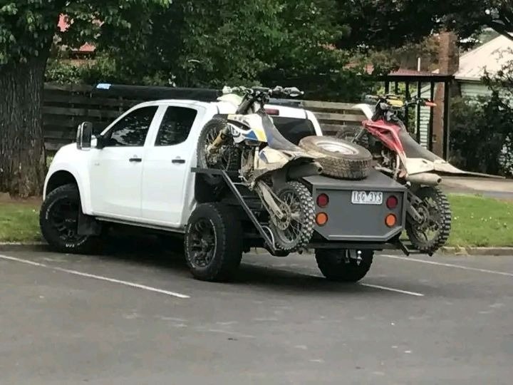 919b2925bab3923f6692a7326c0b322498829ff96387bd2e4915e588b7ba9c64.jpg