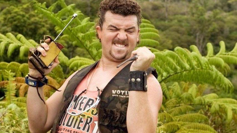 920_danny-mcbride-joins-michael-fassbender-and-katherine-waterston-in-alien--covenant-8701.jpg
