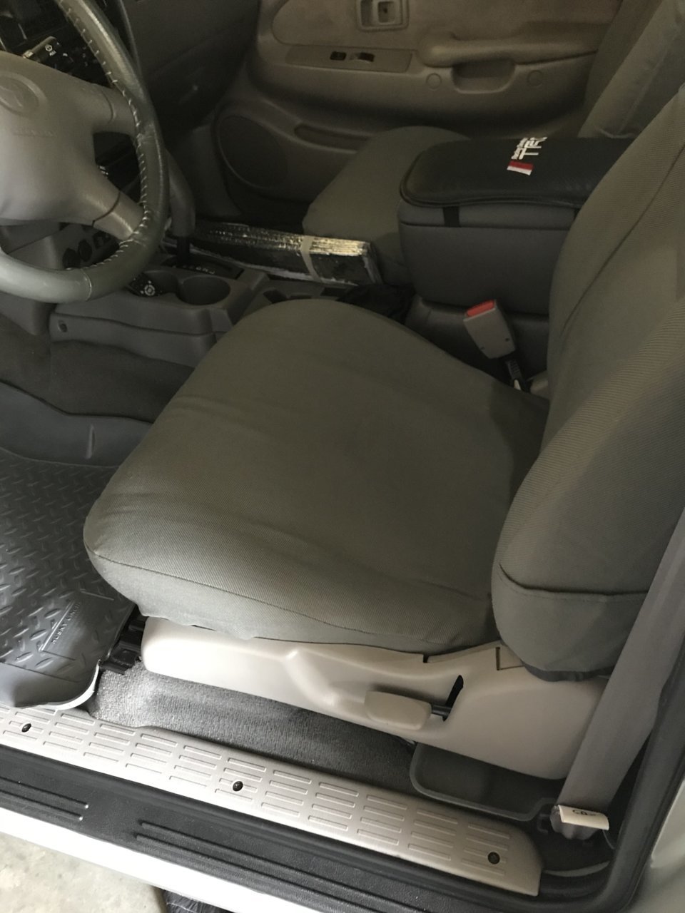 Durafit Seat Covers, 2001-2004 Toyota Tacoma Front Seats 60/40 Split Seat