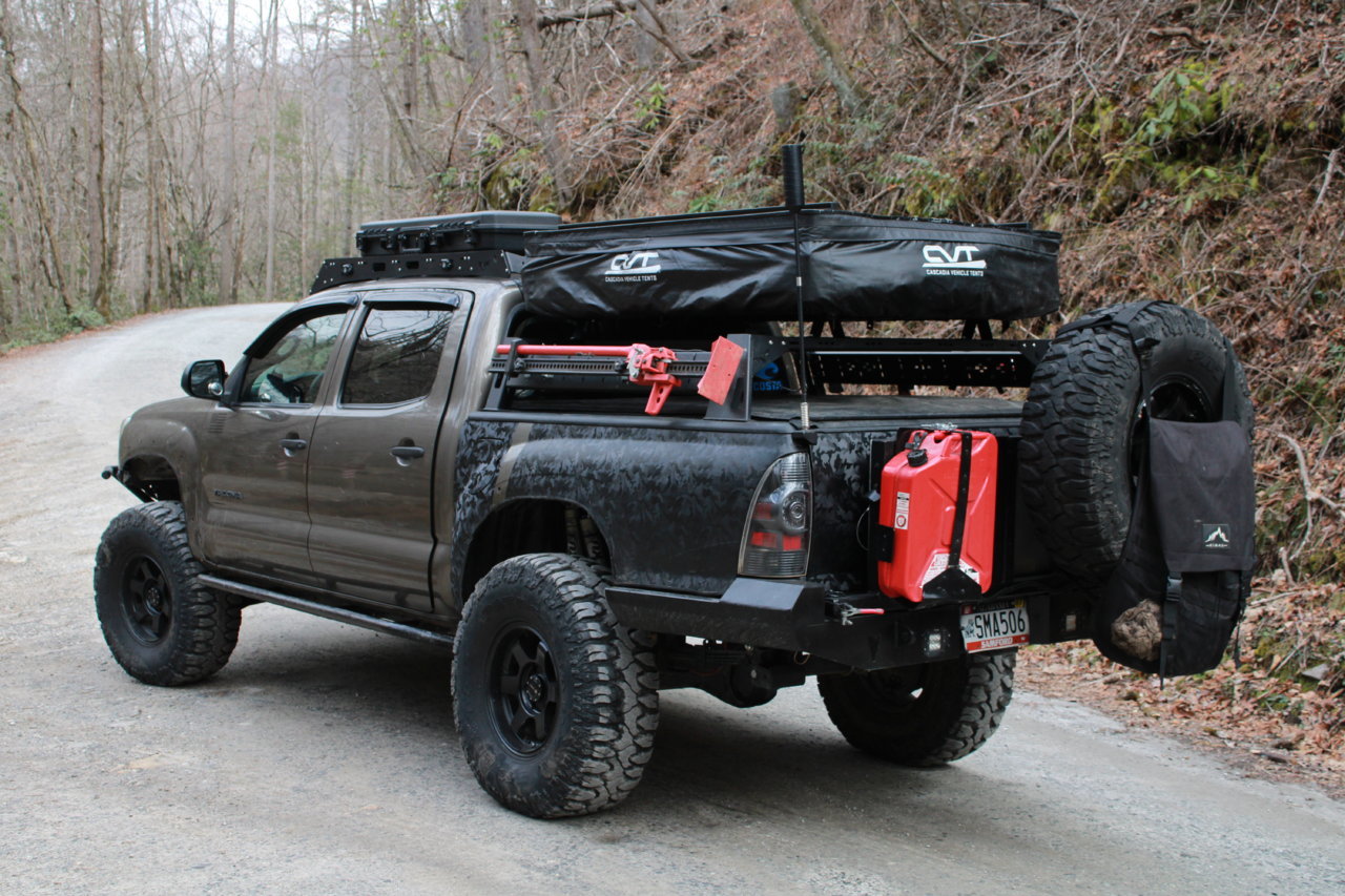 Roof top tent outlet on tonneau cover