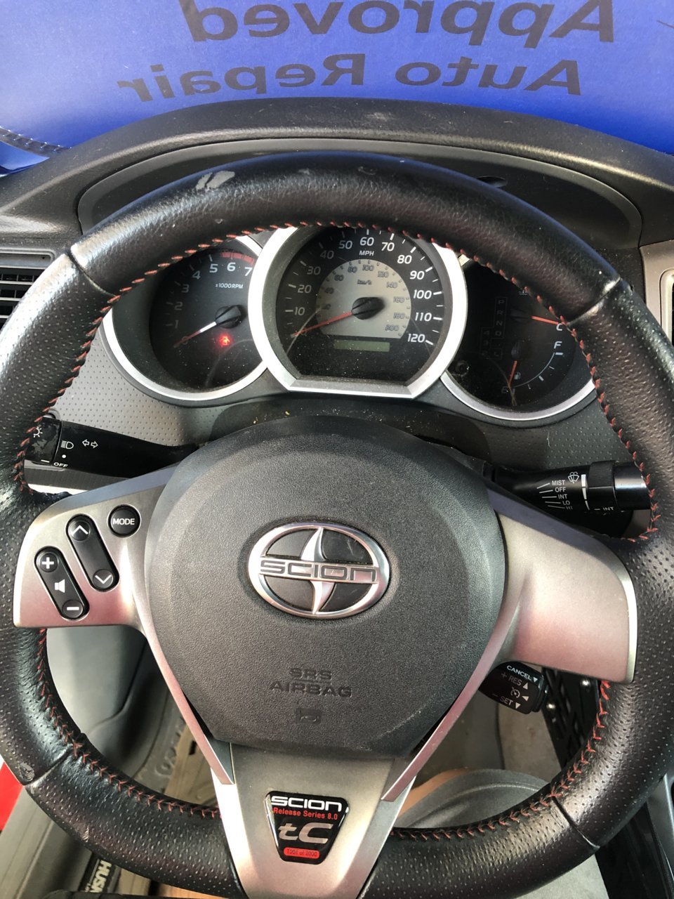 2013 prius deals steering wheel size