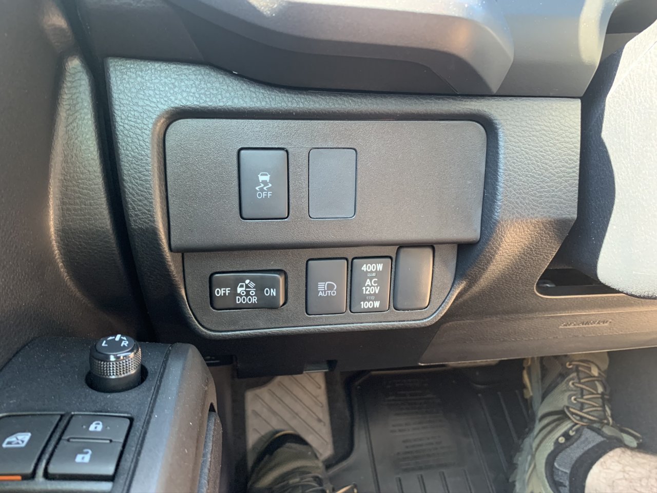 931996F8-BDF1-4B85-864E-4641E785DAF6.jpg