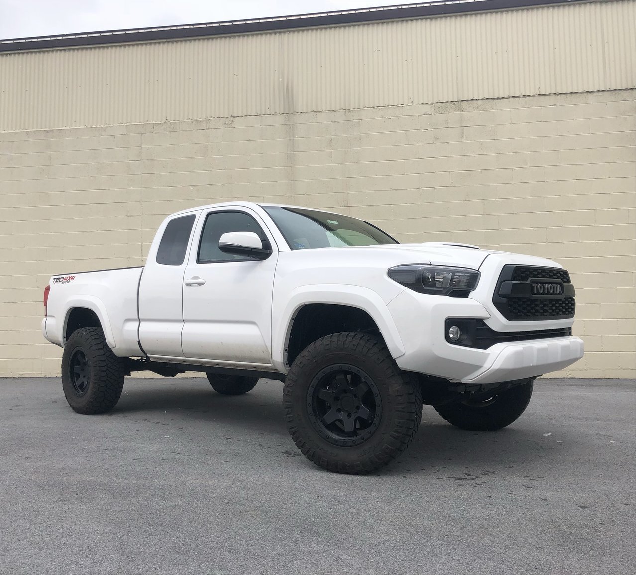 3rd Gen White Tacomas - Post Them Up! | Page 220 | Tacoma World