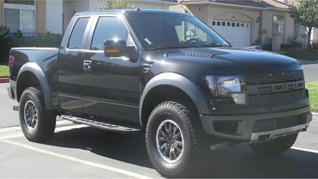 9889d1258320682t-2010-ford-raptor-tuxedo_298aae3599b7d0e1dd739f6360d8bed6b045f13f.jpg
