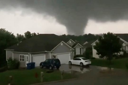 9a57b70a-dbc3-40a1-b2b7-1fe6ccf8bada-AP_Severe_Weather_Missouri.jpg