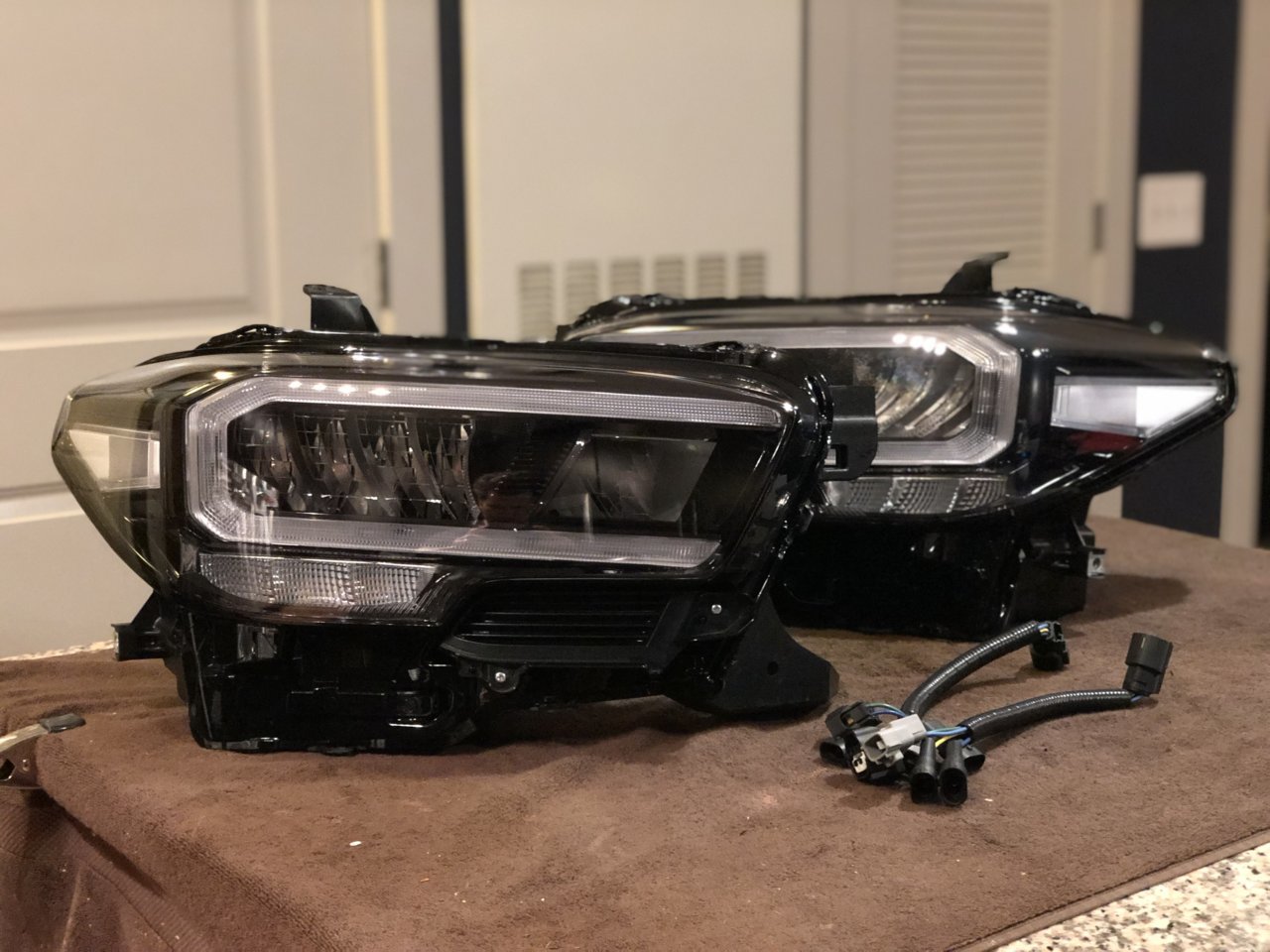 Toyota Tacoma Oem Led Headlights