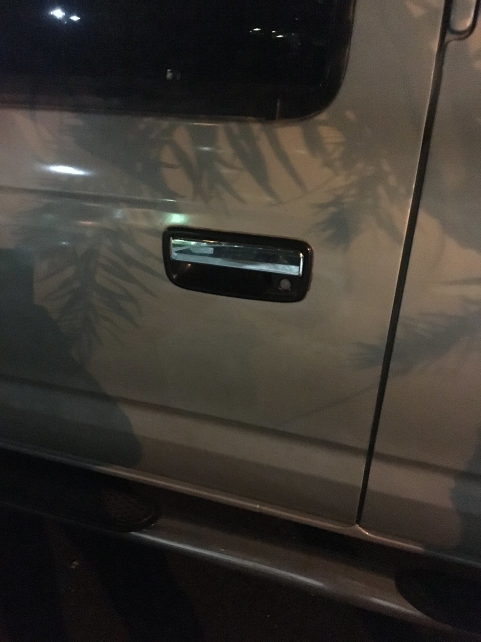Exterior Door Handle Chrome Black Rear Passenger Side for 01-04 Toyota Tacoma