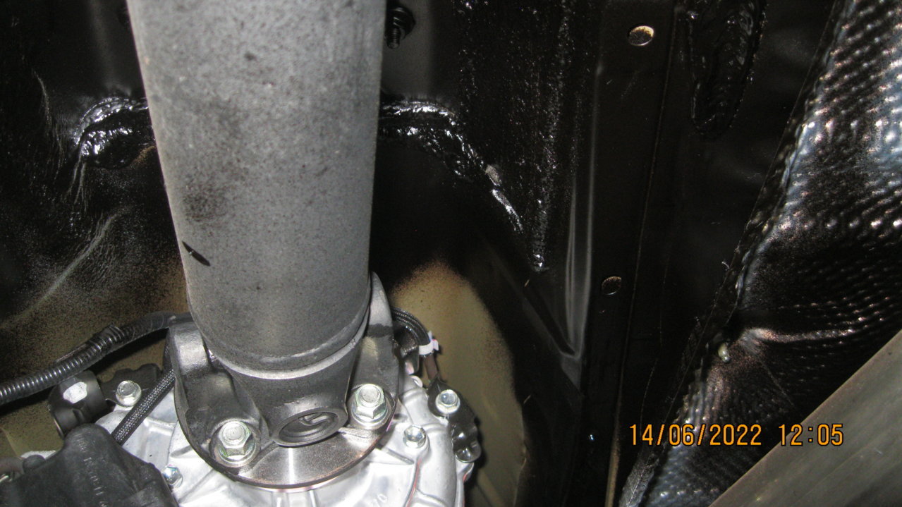 above transfer case.jpg