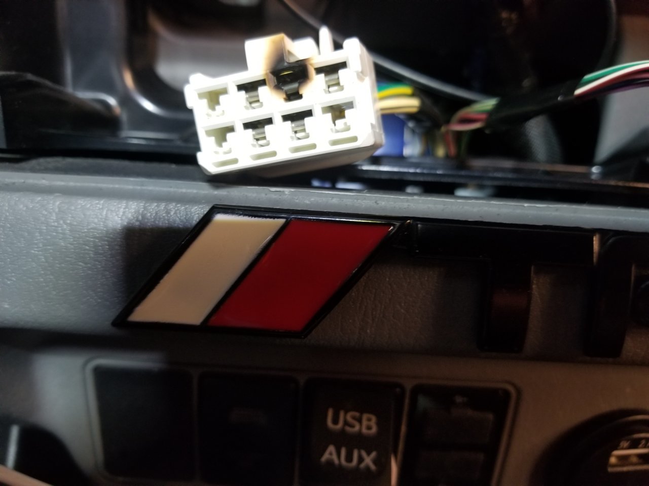 ac plug.jpg