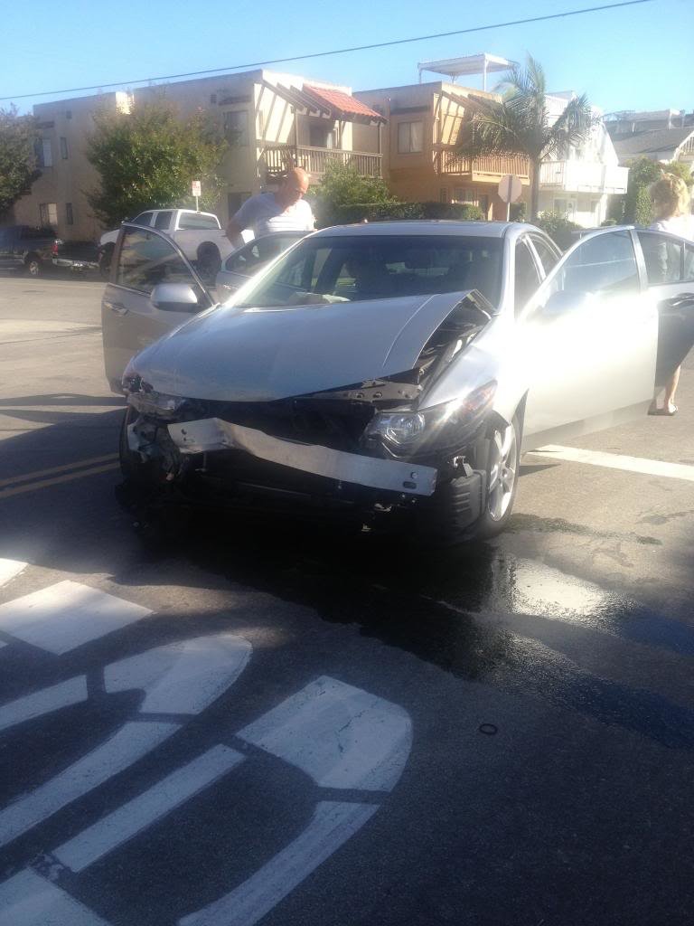 accident698_zpsde1qi1wc_6ee3209545455d785badea8695d245437932716f.jpg