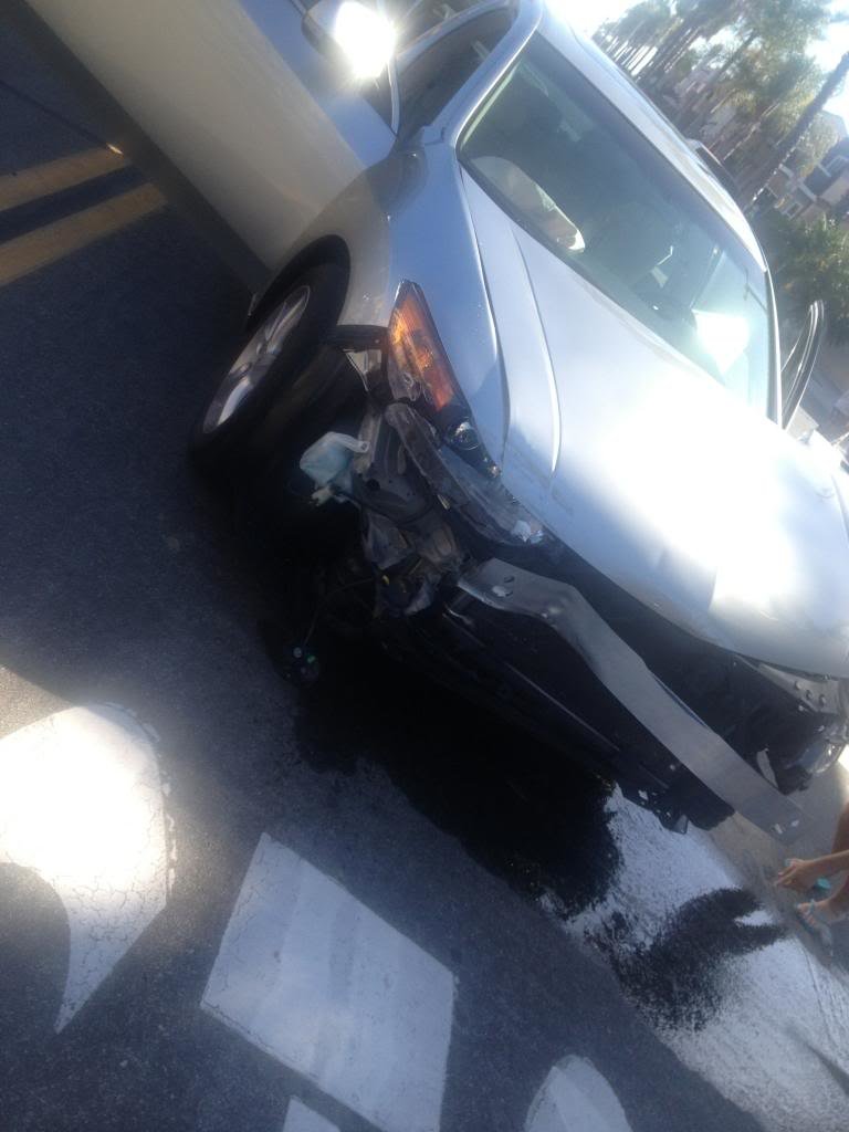 accident701_zps54501ba4_90fbdbc2d6ee3e4c58f68532bd28ff05a1ae5326.jpg