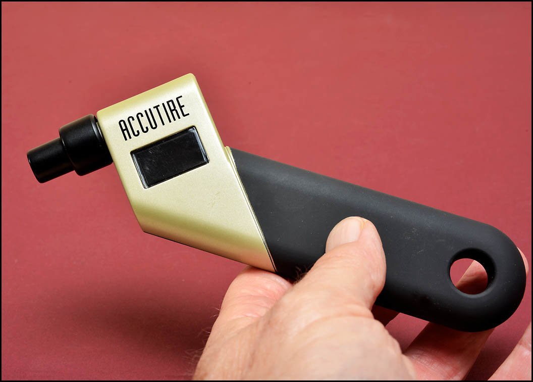 accutire_gauge_01_5162.jpg