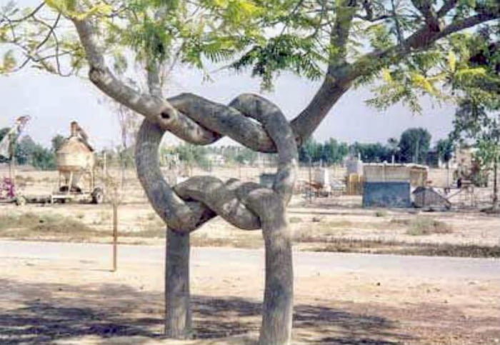 aDdmxEB_700b.jpg