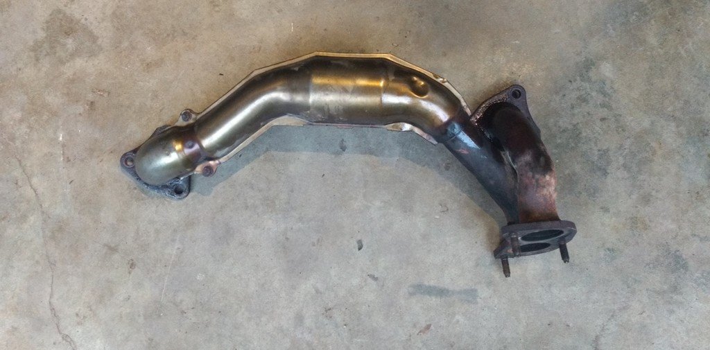 AEJ_04_Crossover_Pipe_35f62ac01ecbe56efebebff06b3b48957993a627.jpg