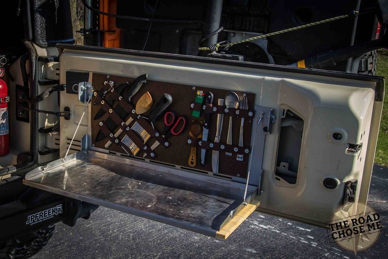 africa-jk-tailgate-table-and-organizer-2000x1333.jpg