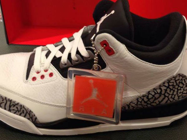 air-jordan-3-White-Cement-Grey-Infrared-23-Black-0.jpg