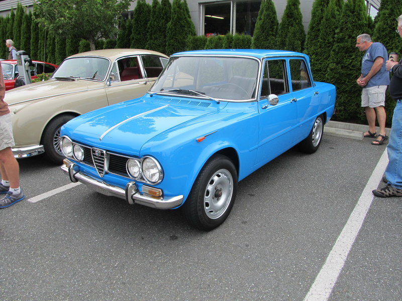 Alpha Romeo Giulia Special 1.jpg