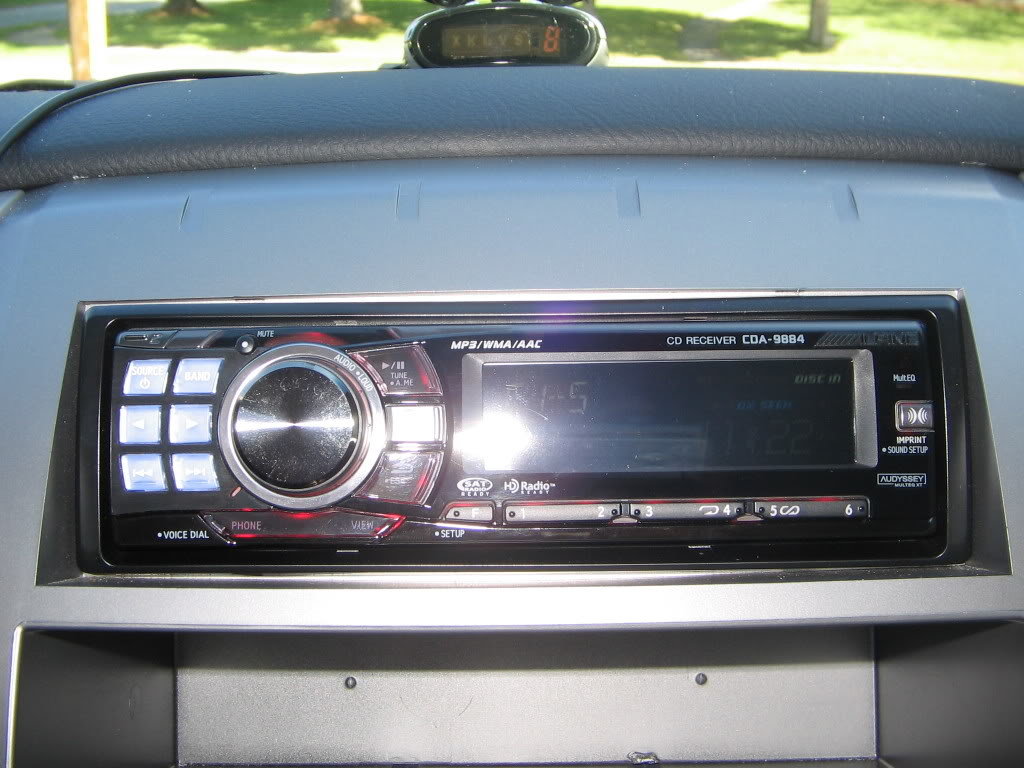 Alpine_Radio_8d4c0c5acd5d142e7c3b9bf4cc3051cd7bb16546.jpg