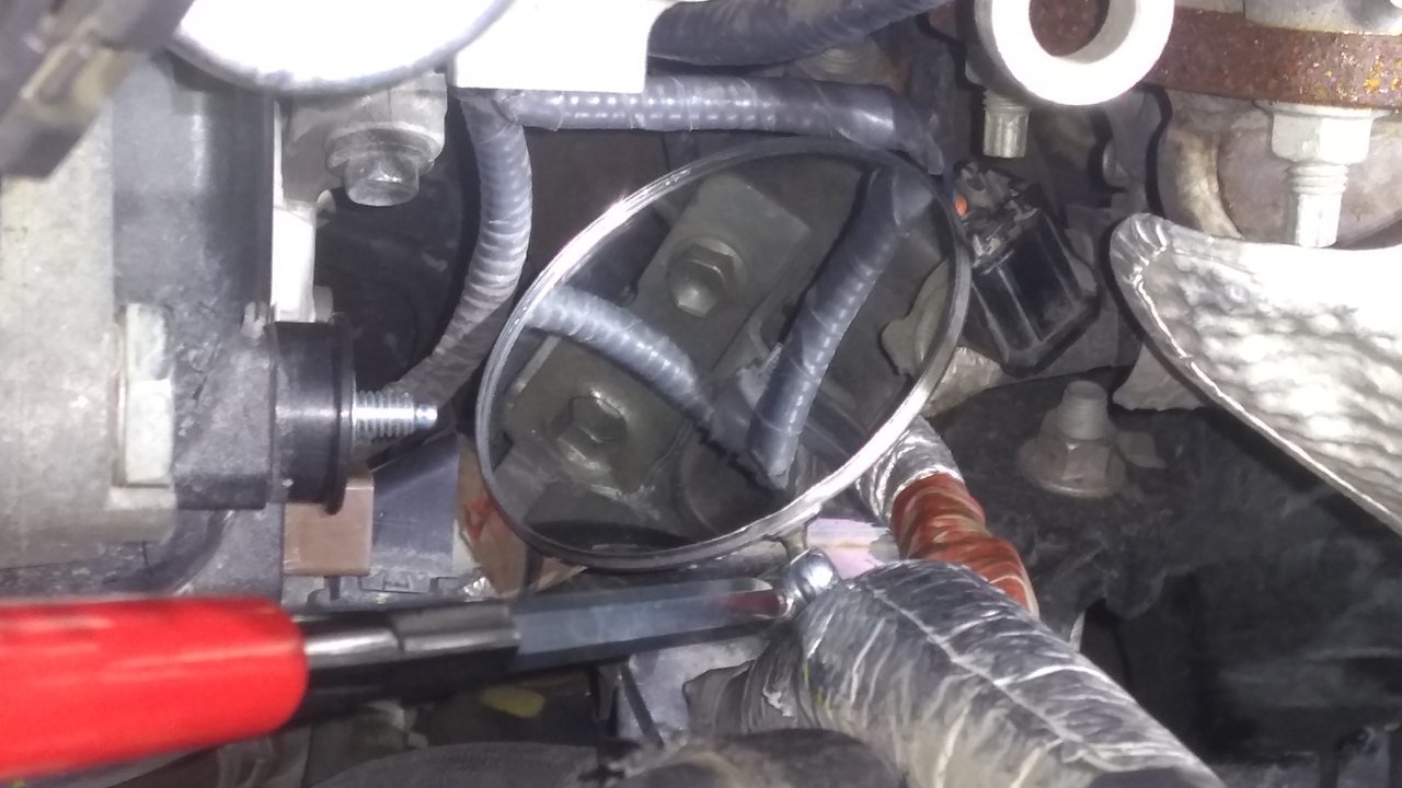 alternator back bolts1.jpg