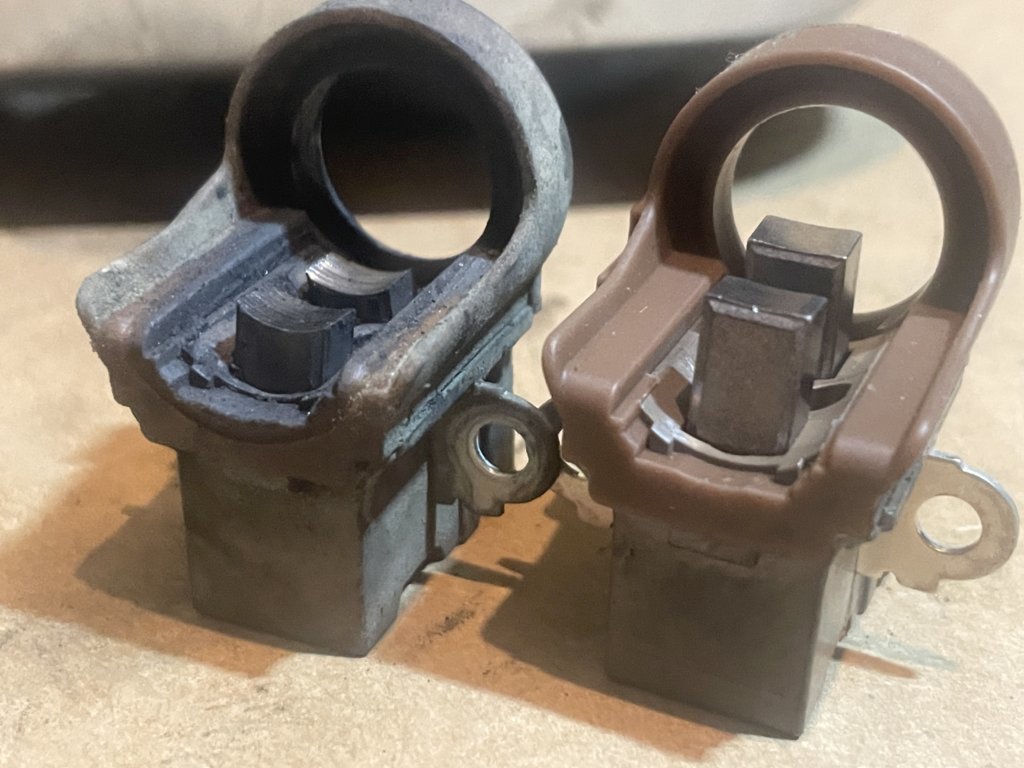 alternator brushes.jpg