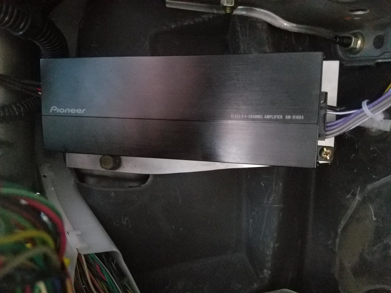 Amp & Speaker Install (3).jpg