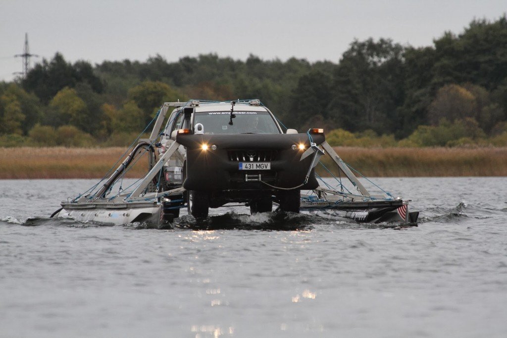 Amphibear_boat5-1024x682.jpg