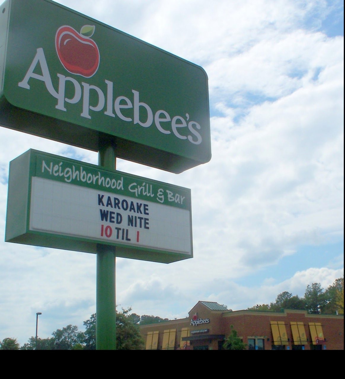APPLEBEE'S THOMASVILLE GEORGIA,Applebee's Neighborhood Grill & Bar Restarant Thomasville GA..jpg