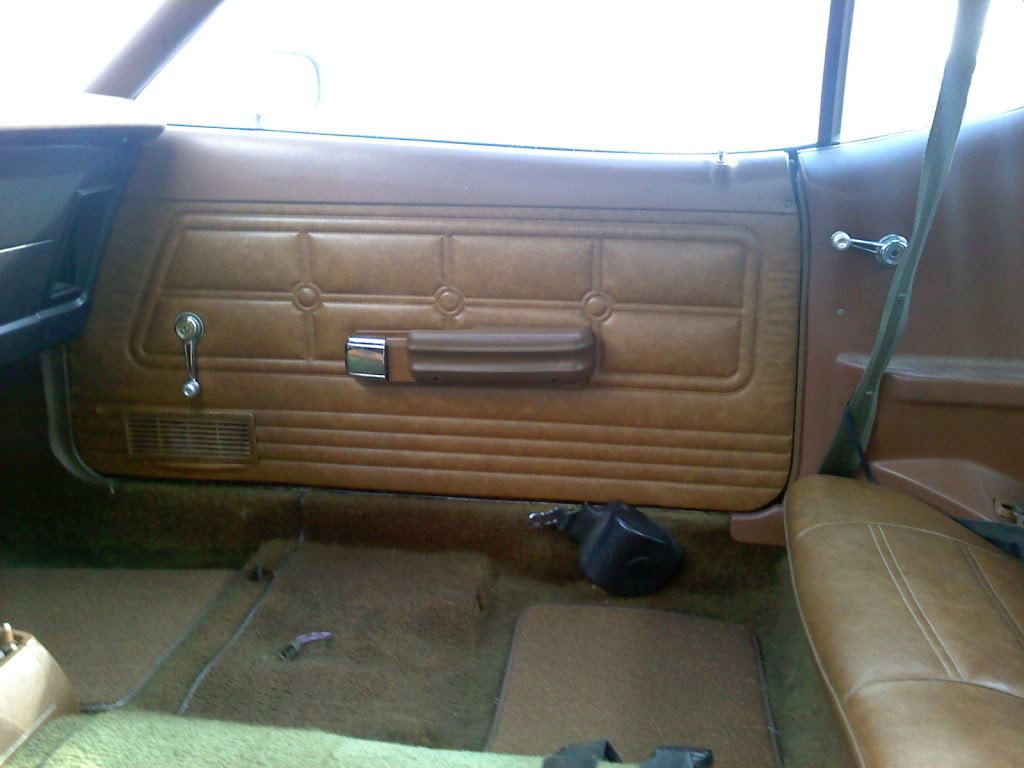armrest_8cb87e5bdeb07b65534e60099add672147505cca.jpg
