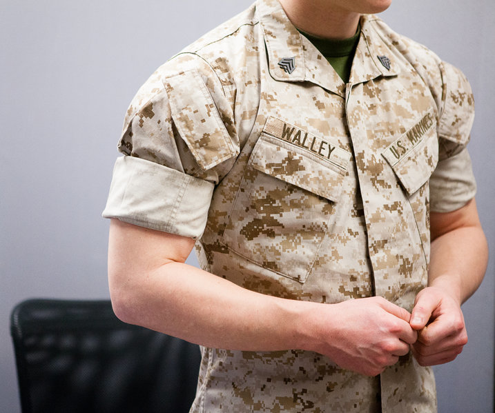 Army-rolled-sleeves-4jpg.jpg