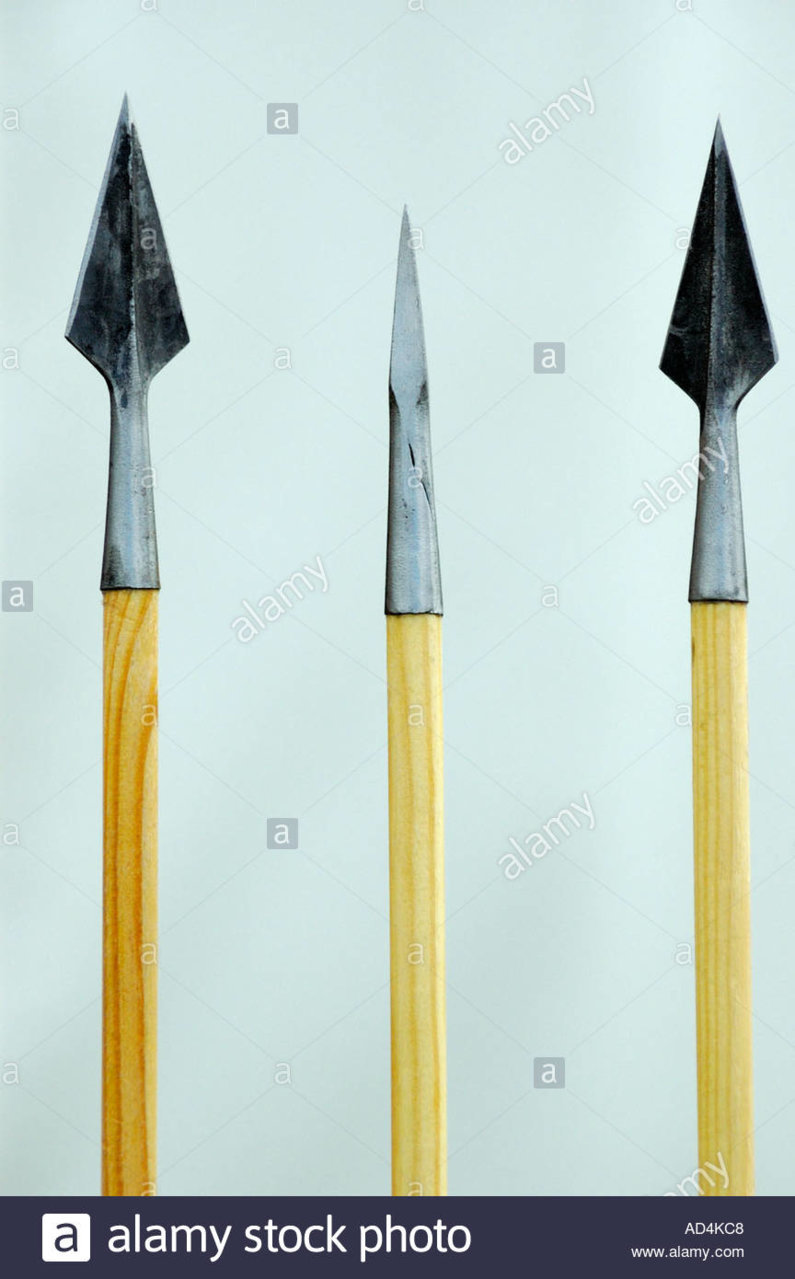 Arrowhead types - Broadhead and Bodkin.jpg
