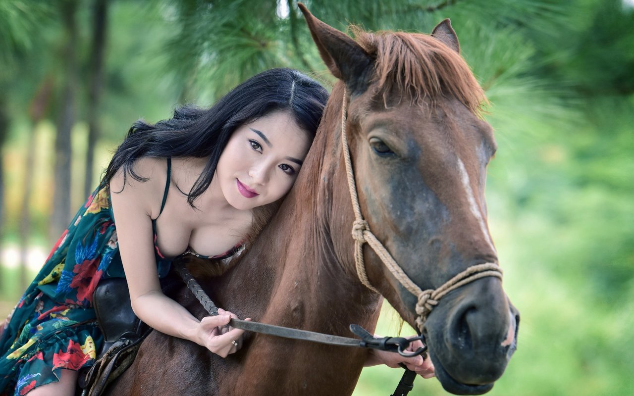 Asian-Girl-Riding-Horse.jpg