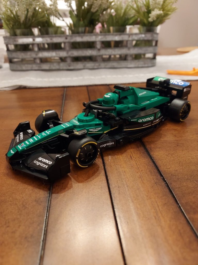 aston.jpg