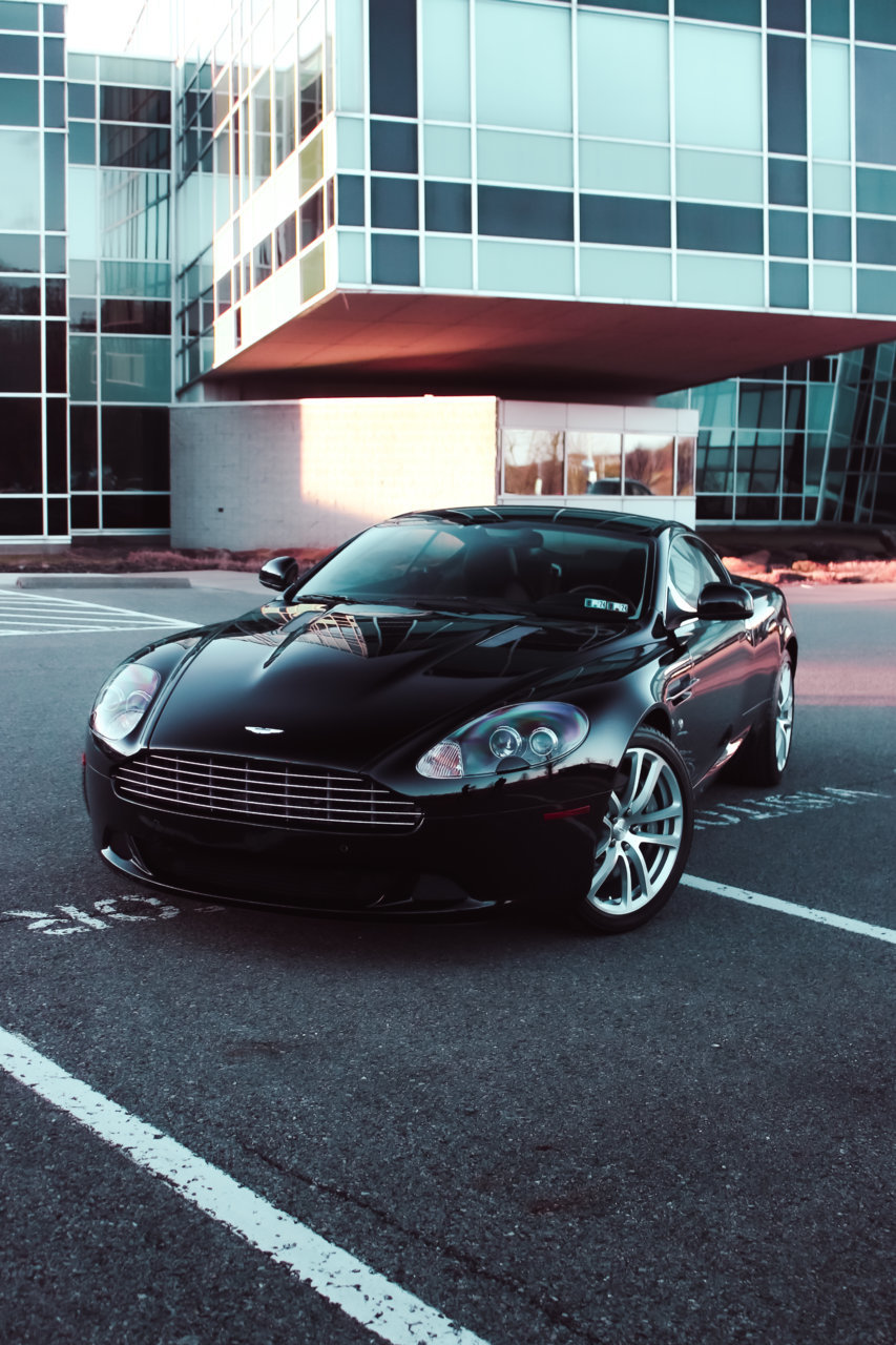 Aston_Martin-3.jpg