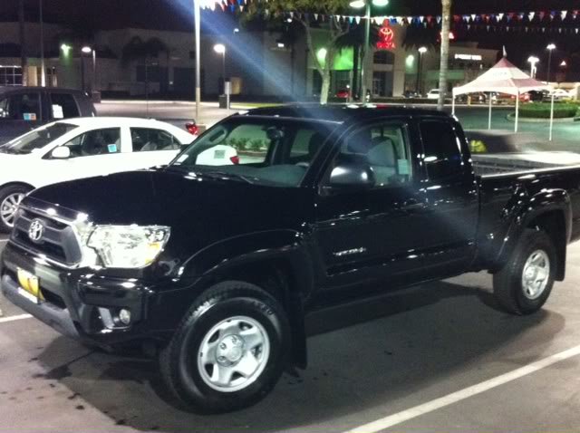 AtDealership_02b0aa3e29ba778e507d649b2ee3151324b6024b.jpg