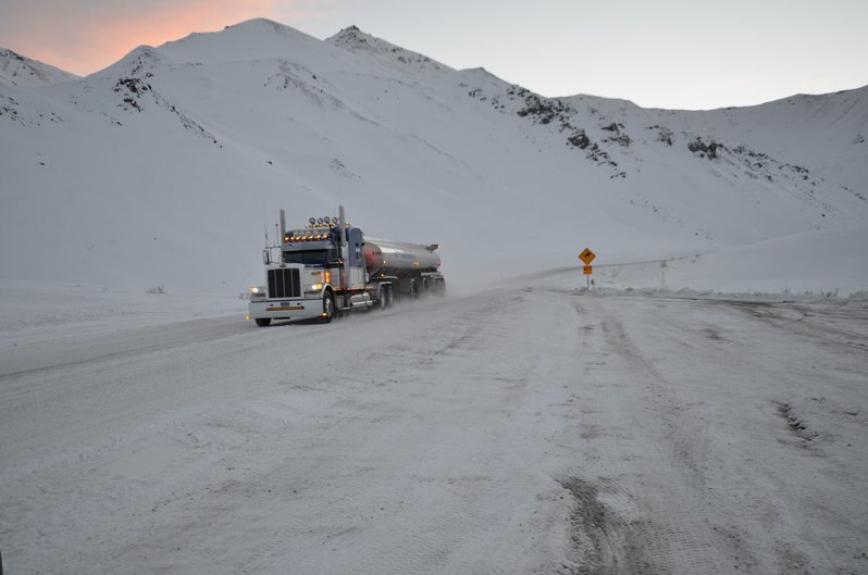 Atigun Pass North side bottom.jpg