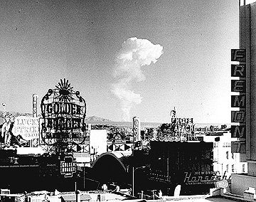Atomic_test_seen_from_Las_Vegas.jpg