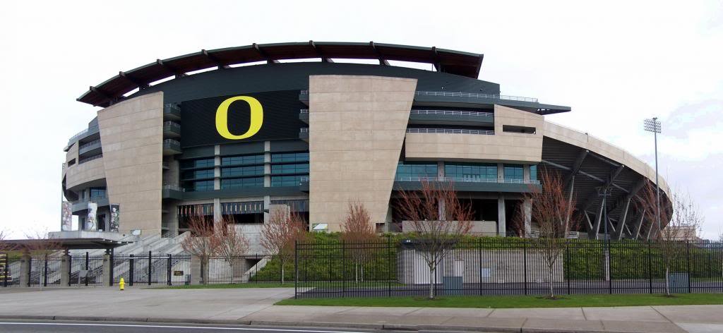 Autzen_Stadium_201004_zps4eed1e9a_3ae4548c6ac875f70a4476966f34e9edd8b62086.jpg