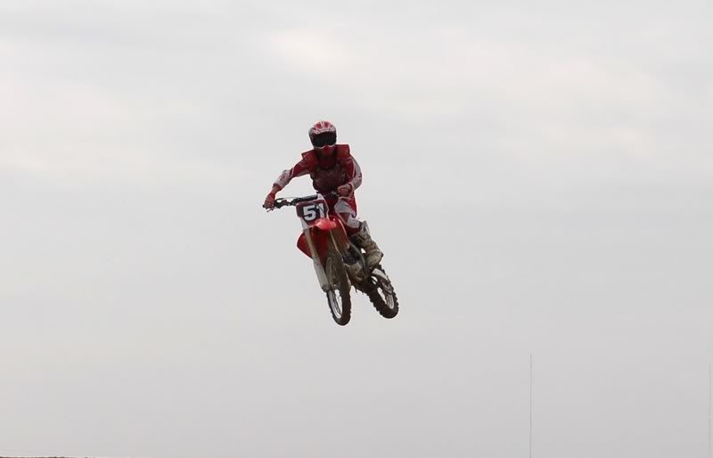 AV012_c5b6cfdefec19c57e2d7da9380deaa693646f03a.jpg