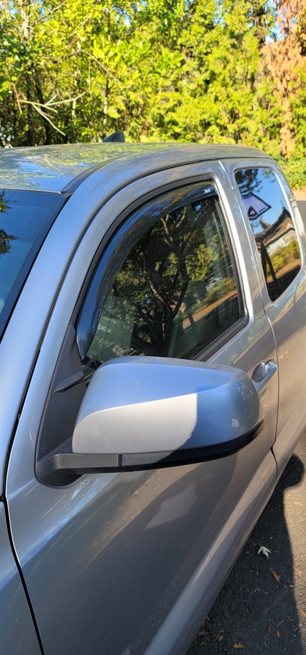 avs_window_deflector.jpg