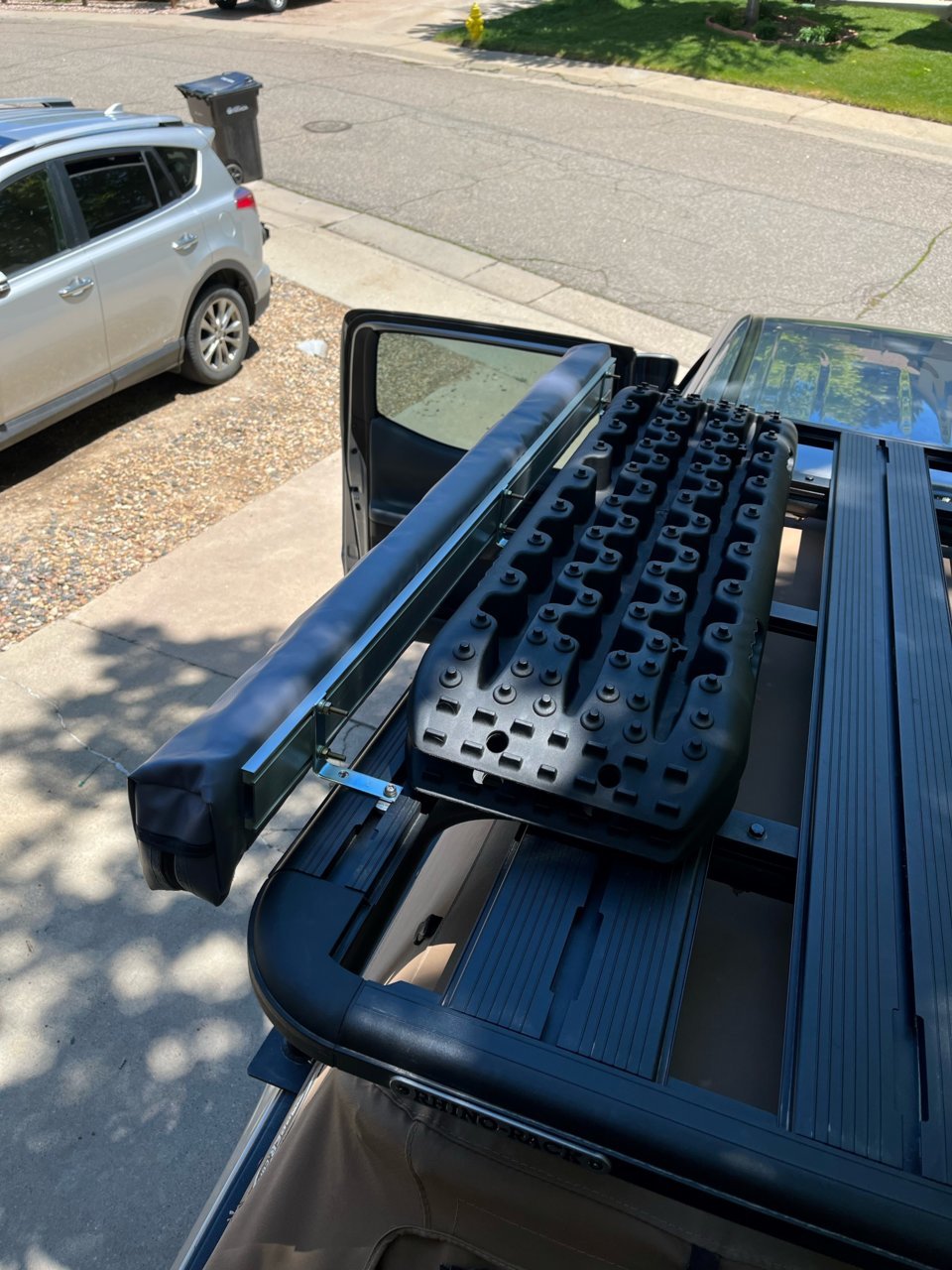 awning mount.jpg