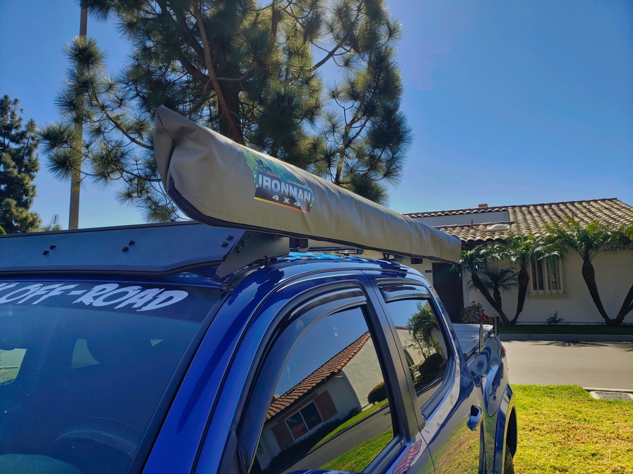 Awning03.jpg