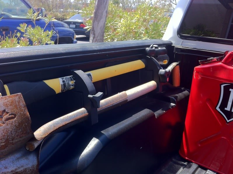 axeshovel_443002193f23b1820500d9b3db2d9bef5bff3ae1.jpg