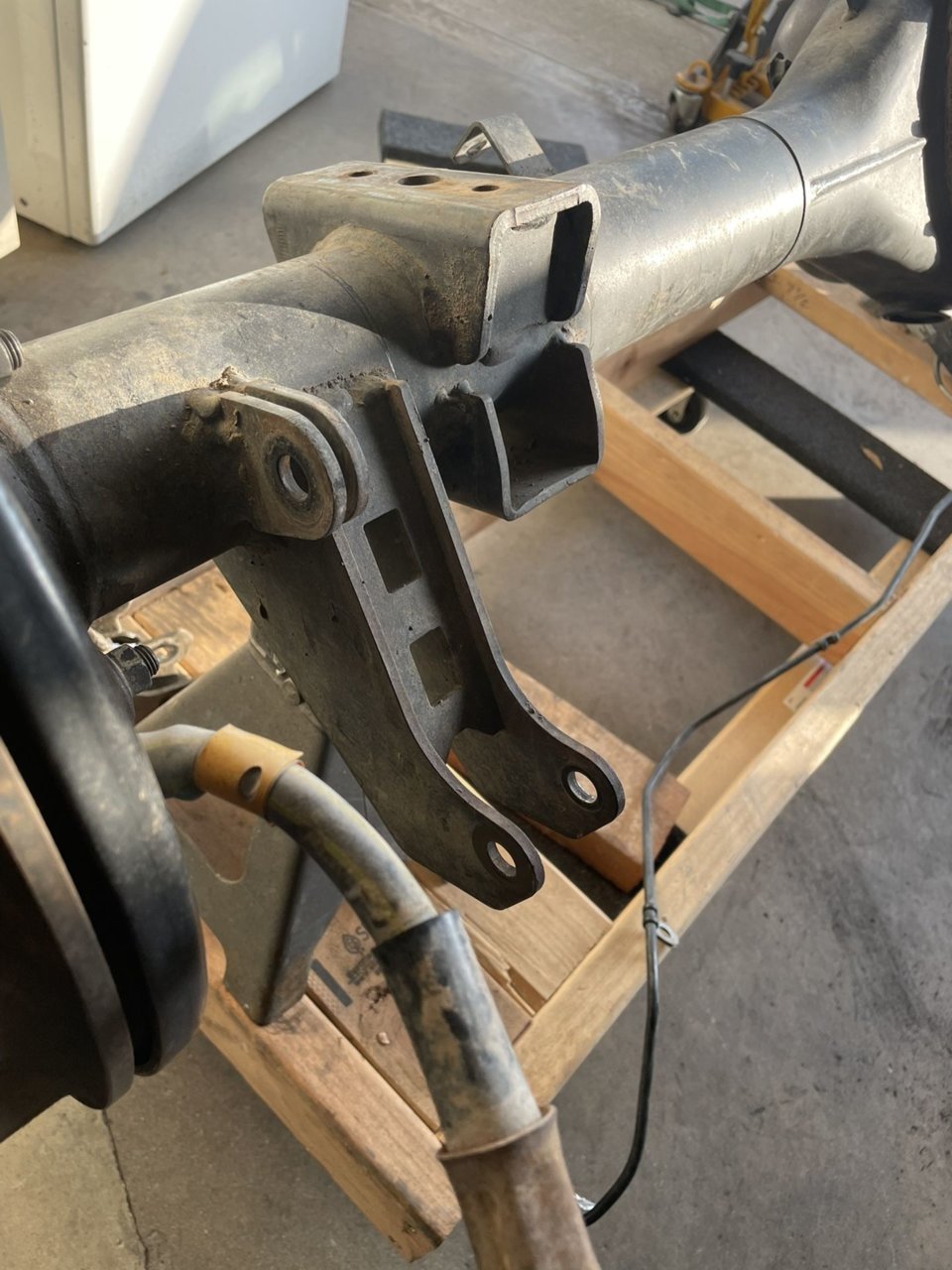 axle housing 2.jpg