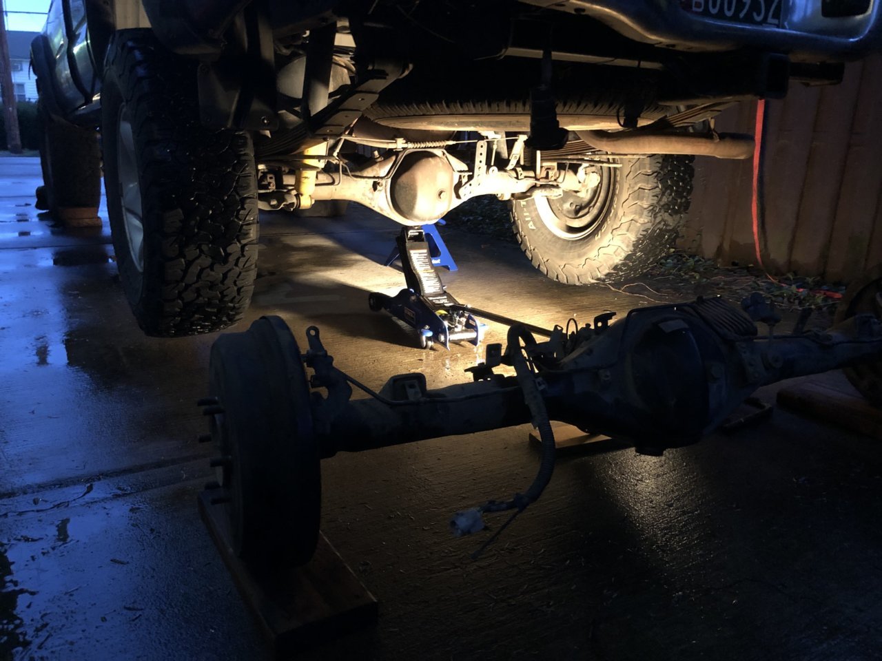 Axle.jpg