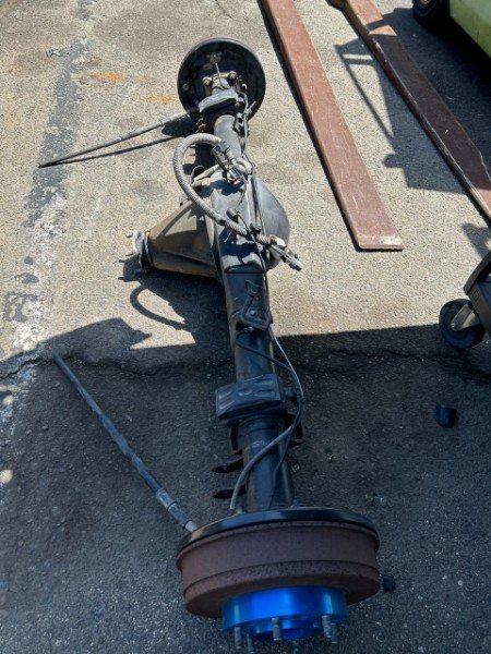 axle_2.jpg