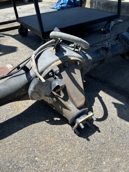 axle_3.jpg