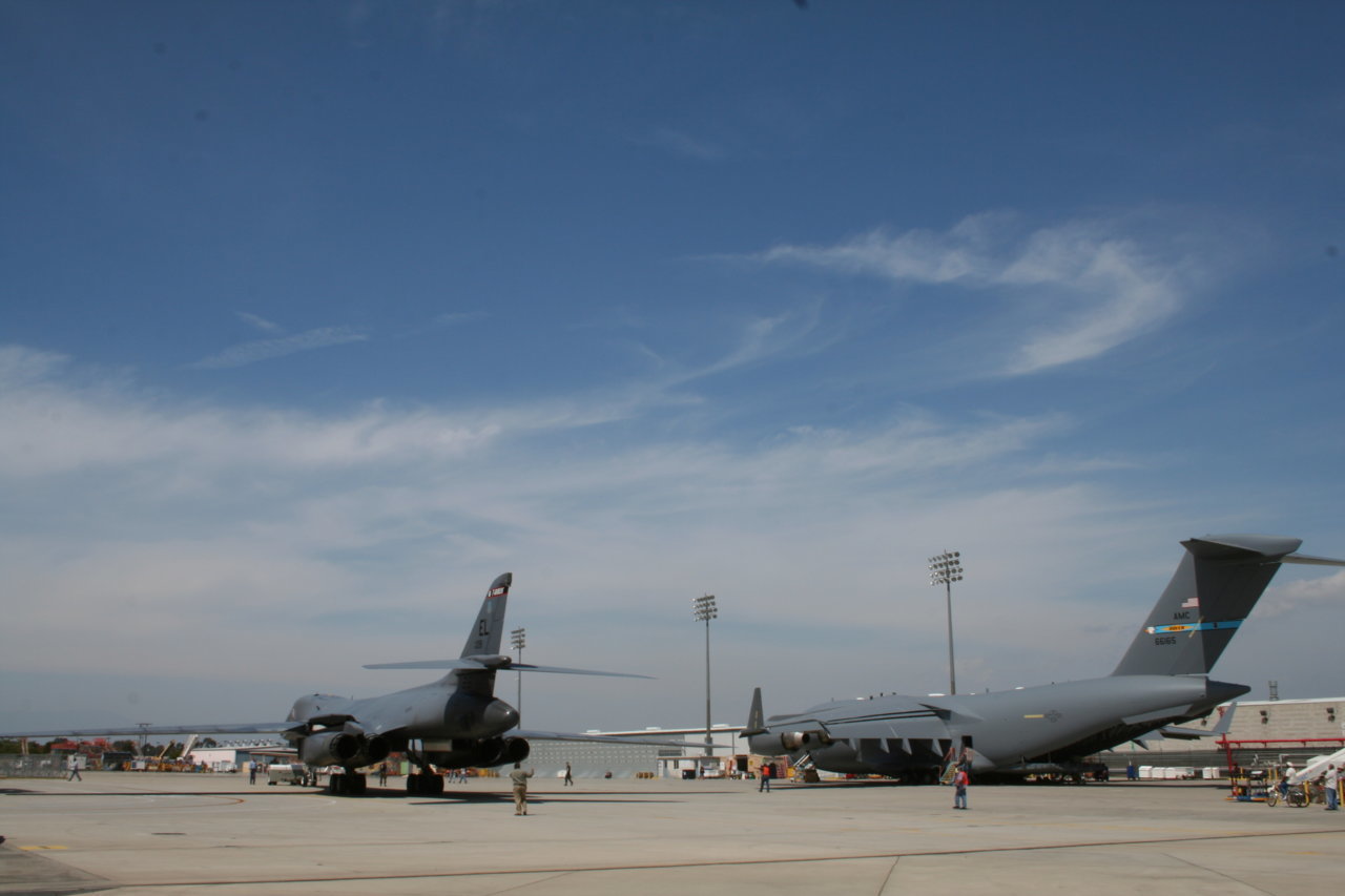 B-1B arrival 5-3-07 070.jpg