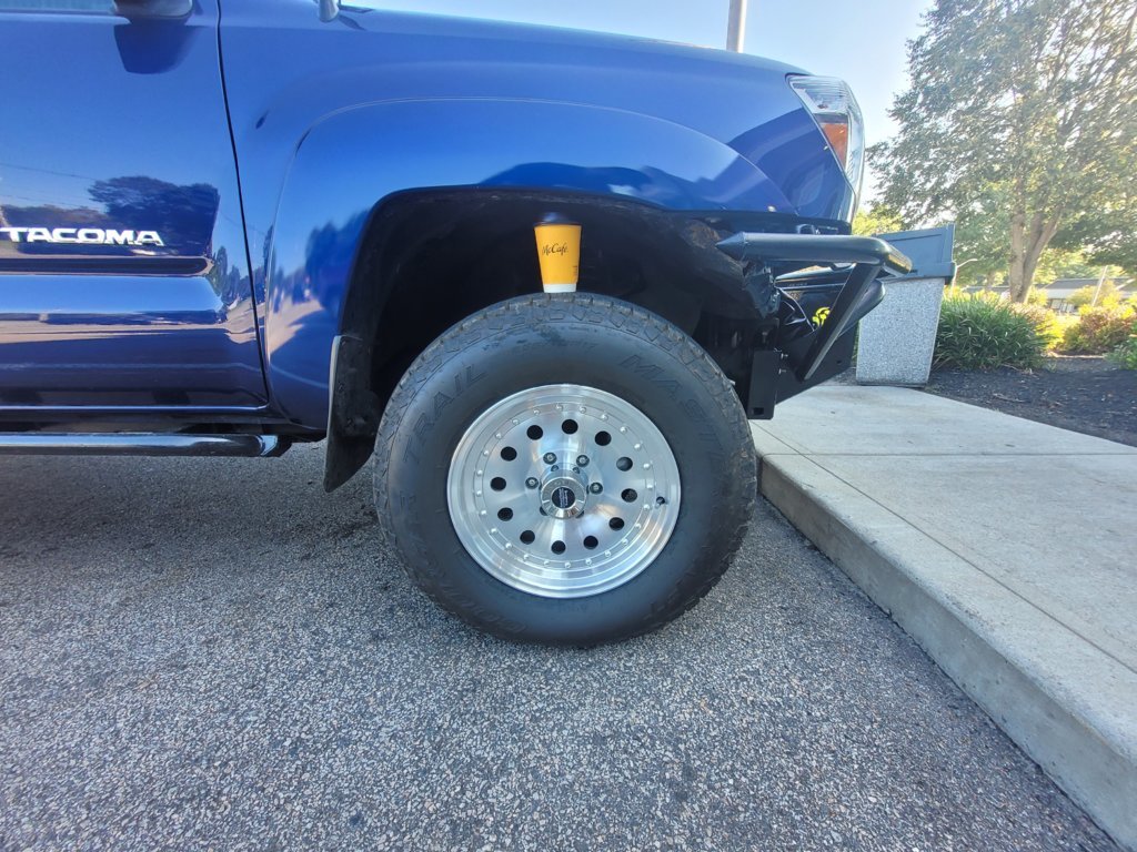 B.jpg